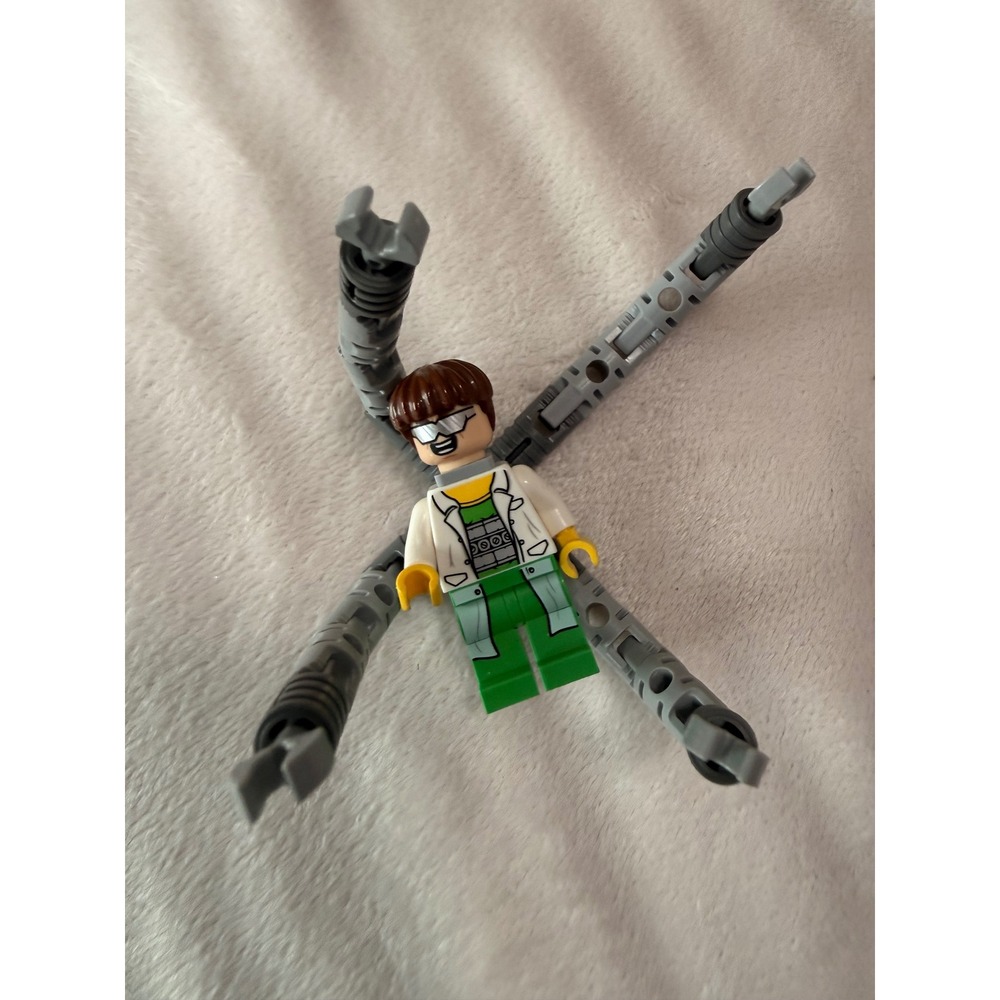 LEGO Marvel Super Heroes Doctor Octopus Doc Ock Minifigure with 4 Robotic Arms